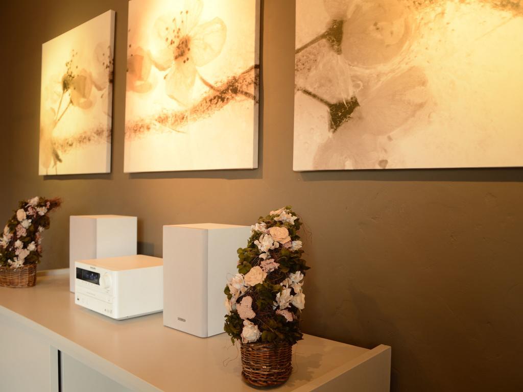 Charming Holiday Home In Zele Near The Forest エクステリア 写真