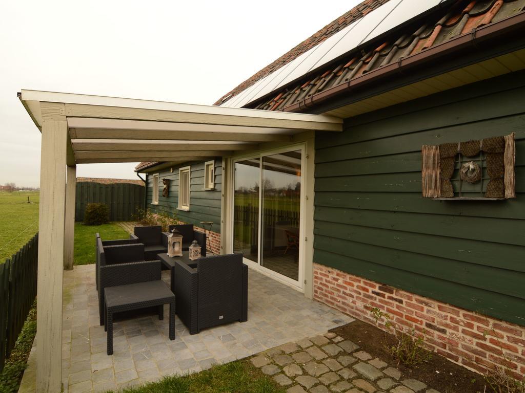 Charming Holiday Home In Zele Near The Forest エクステリア 写真